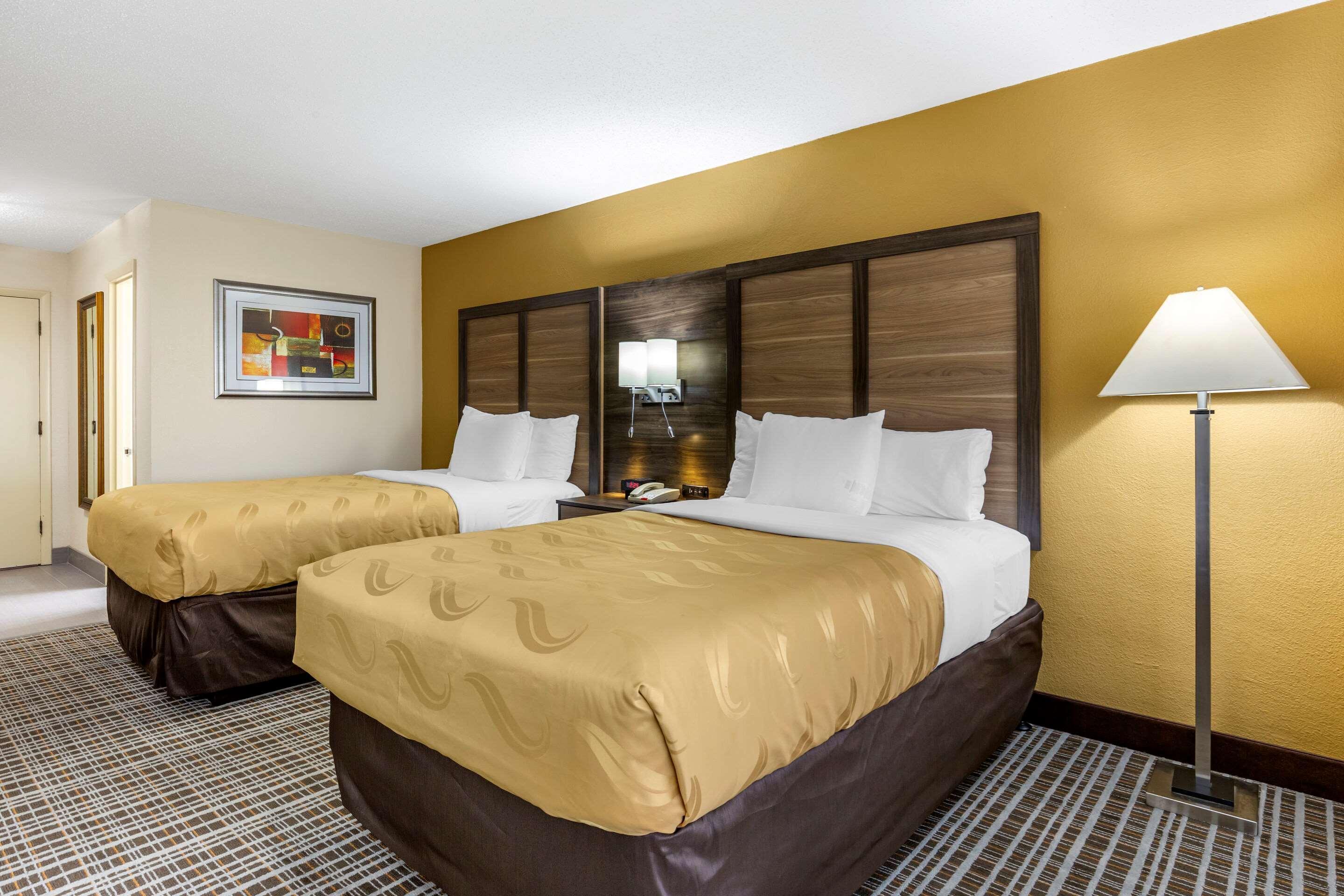 Quality Inn & Suites - Greensboro-High Point Extérieur photo